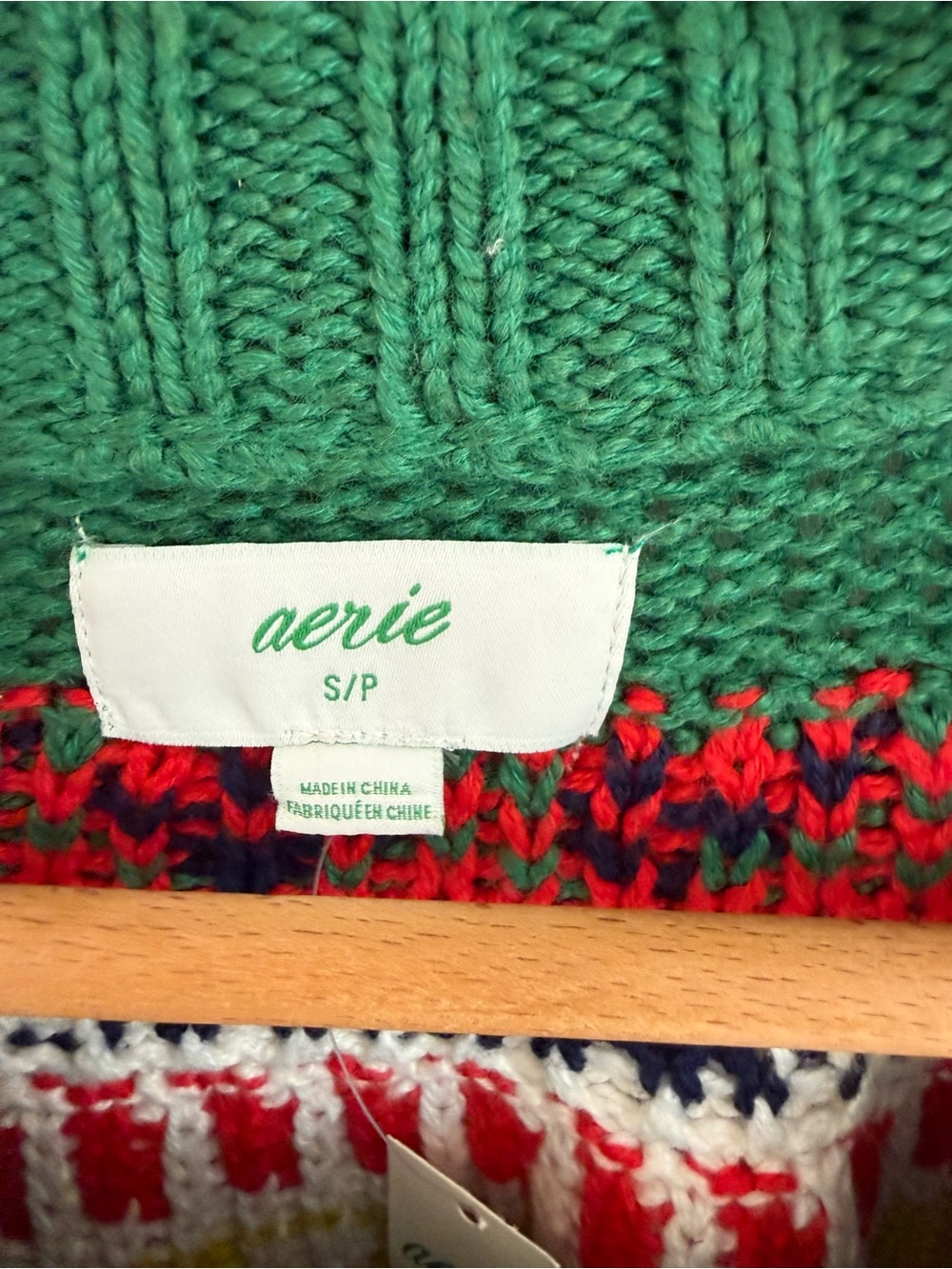 NWT aerie Fair Isle Yoke Ski Sweater Green Multicolor Holiday Nordic Size S - Picture 3 of 5